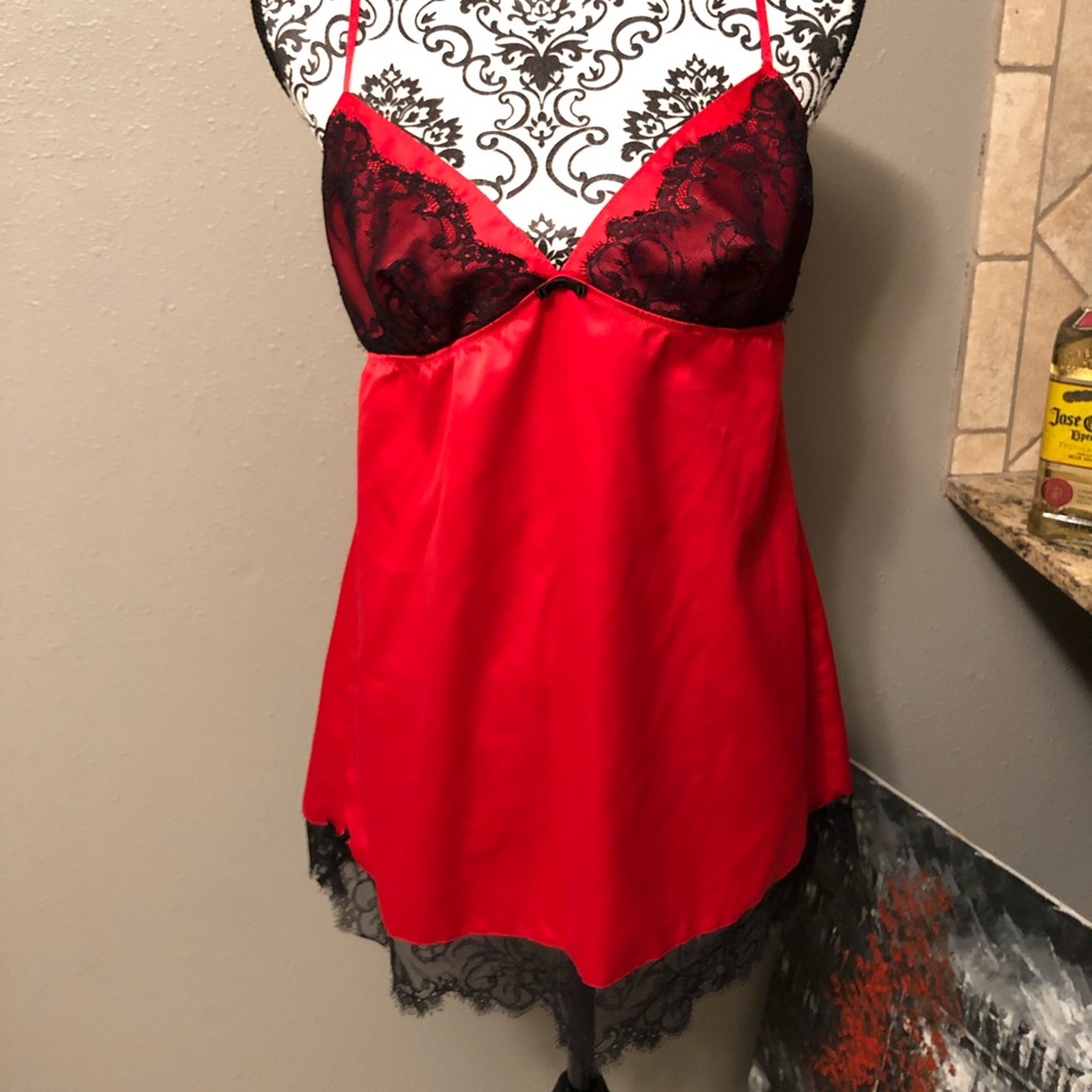 Lg VS Red Satin & Black Lace Slip